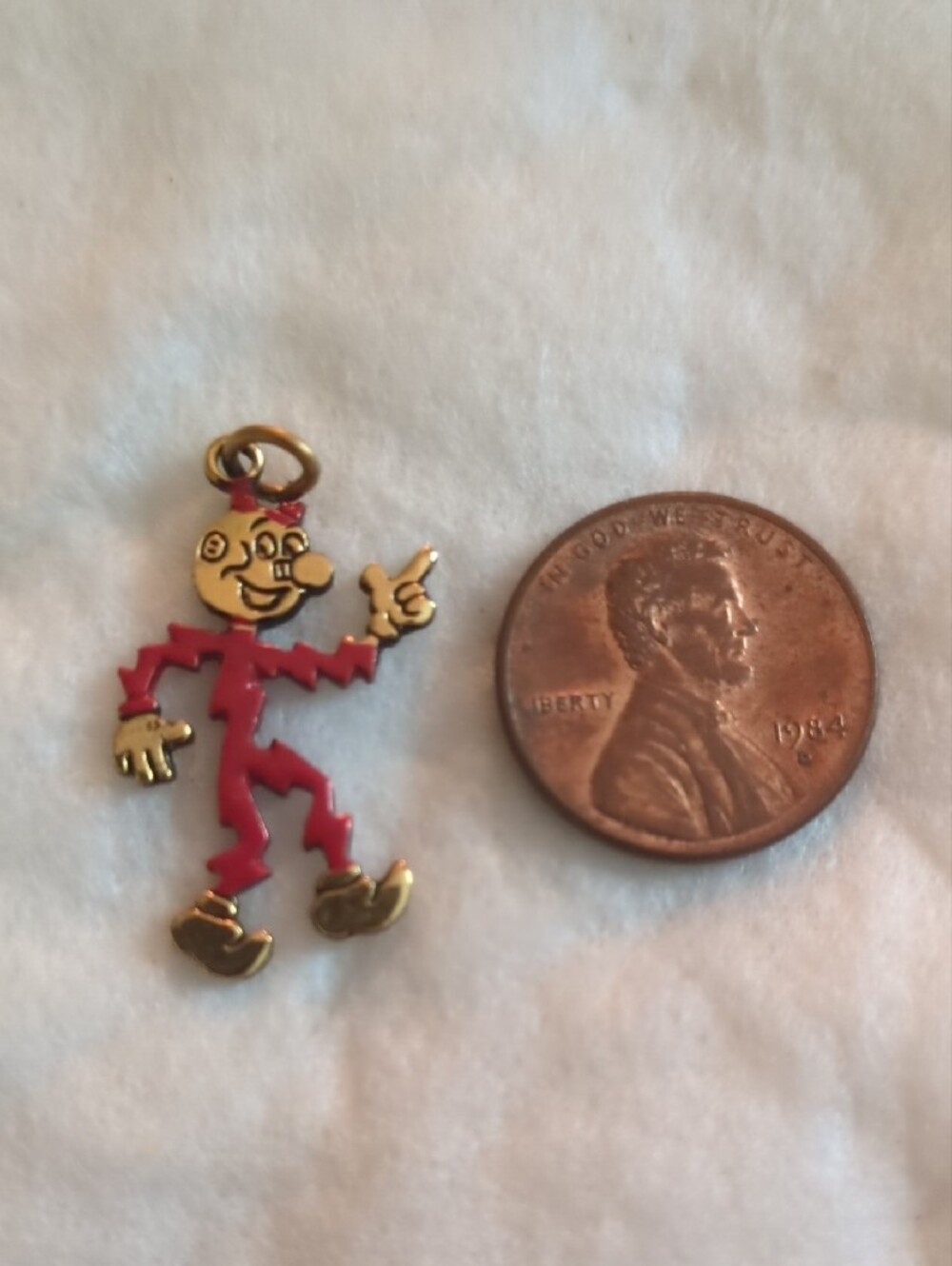 Vintage Reddy Kilowatt Red Zigzag Character Enamel Charm Pendant - Picture 3 of 3